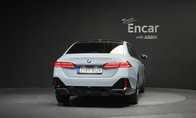 BMW 5-Series 2024, 22970 км, за 40325.75 USD