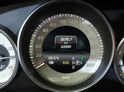 Mercedes-Benz E-Class 2017, 63582 км, за 12040.11 USD - фото 10