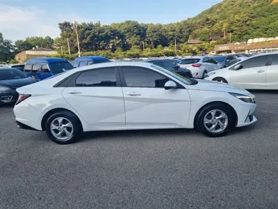 Hyundai Avante 2021, 108767 км, за 8861.76 USD - фото 8