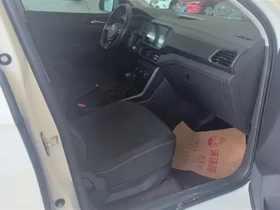 Volkswagen T-Cross 2020, 89100 км, за 8545.87 USD - фото 8
