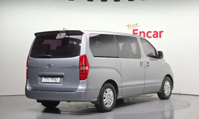 Hyundai Starex 2018, 148851 км, за 7028.37 USD