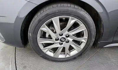 Hyundai Grandeur 2021, 137006 км, за 13604.23 USD
