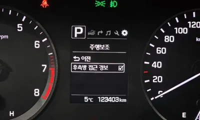 Hyundai Sonata 2017, 123403 км, за 5656.41 USD - фото 16