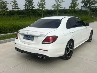 Mercedes-Benz E-Class 2018, 50000 км, за 21971.56 USD