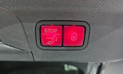 Mercedes-Benz GLC-Class 2018, 122292 км, за 16279.21 USD - фото 27