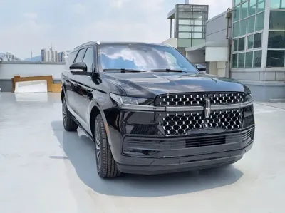 Lincoln Navigator 2026, 129 км, за 183799.4 USD