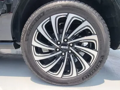 Lincoln Navigator 2026, 129 км, за 183799.4 USD
