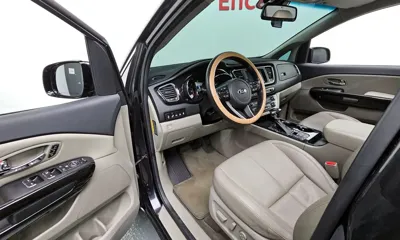 Kia Canival 2019, 138196 км, за 10042.95 USD - фото 10