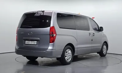 Hyundai Starex 2017, 201603 км, за 4225.44 USD