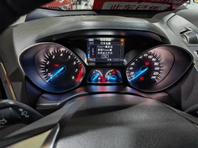 Ford Kuga 2015, 135000 км, за 5940 USD - фото 8