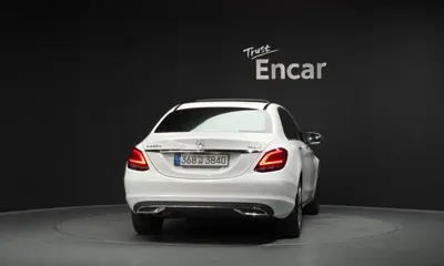 Mercedes-Benz C-Class 2021, 37099 км, за 20283.58 USD