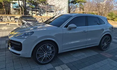 Porsche Cayenne 2023, 16670 км, за 101746.1 USD
