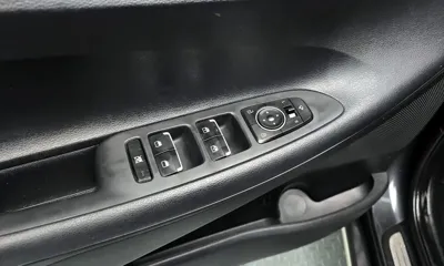 Hyundai Grandeur 2019, 82282 км, за 11430.46 USD - фото 18