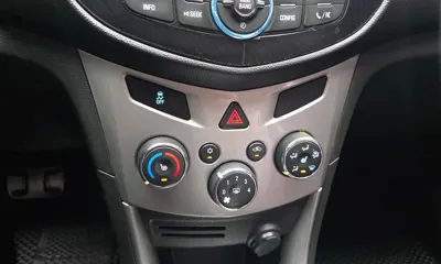 ChevroletGMDaewoo Trax 2014, 103661 км, за 2734.91 USD - фото 17