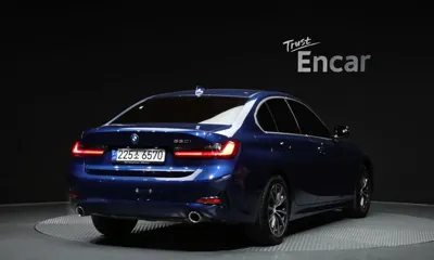 BMW 3-Series 2022, 20758 км, за 19160.88 USD