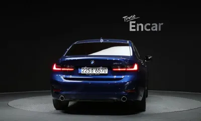 BMW 3-Series 2022, 20758 км, за 19160.88 USD