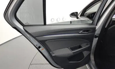 Volkswagen Golf 2022, 100261 км, за 18214.95 USD - фото 25