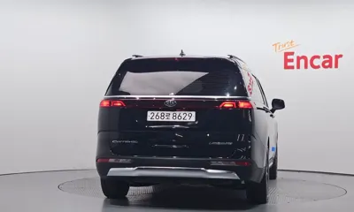 Kia Canival 2021, 84408 км, за 16225.15 USD