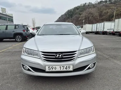 Hyundai Grandeur 2011, 170632 км, за 2213.97 USD