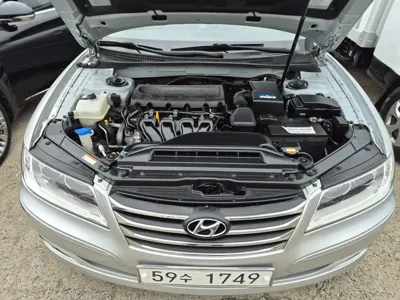 Hyundai Grandeur 2011, 170632 км, за 2213.97 USD - фото 6