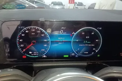 Mercedes-Benz EQA 2023, 44400 км, за 18821 USD - фото 19