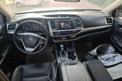 Toyota Highlander 2018, 127800 км, за 18612 USD - фото 20