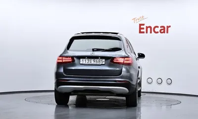 Mercedes-Benz GLC-Class 2018, 82719 км, за 16082.45 USD