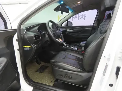 Hyundai Santafe 2019, 146000 км, за 10973.04 USD