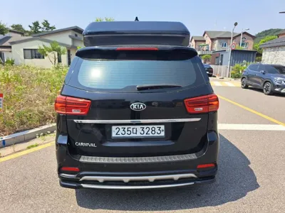 Kia Canival 2020, 133348 км, за 11701.22 USD