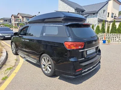 Kia Canival 2020, 133348 км, за 11701.22 USD