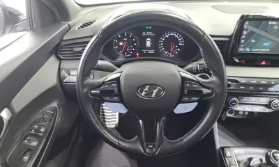 Hyundai Veloster 2019, 82785 км, за 10175.09 USD - фото 14