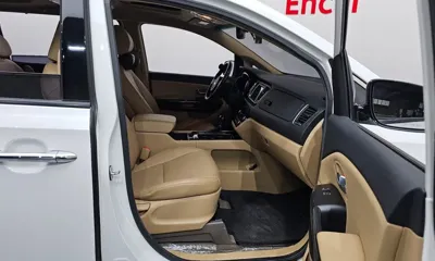 Kia Canival 2015, 87249 км, за 7661.3 USD - фото 11