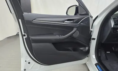 BMW X4 2025, 1376 км, за 55700.36 USD - фото 24