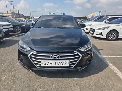 Hyundai Avante · 2016 год