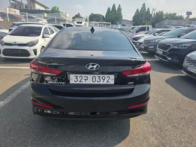 Hyundai Avante 2016, 62694 км, за 6432.98 USD