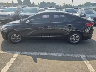 Hyundai Avante 2016, 62694 км, за 6432.98 USD - фото 12