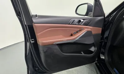 BMW X5 2022, 140978 км, за 37697.44 USD - фото 24
