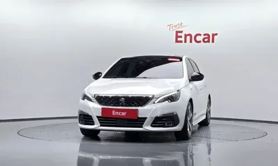 Peugeot 308 2019, 60720 км, за 8542.04 USD
