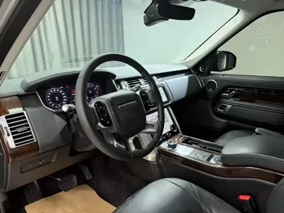 Land Rover Range Rover 2021, 80000 км, за 96819.78 USD