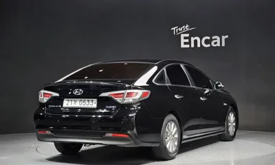 Hyundai Sonata 2016, 45464 км, за 8523.29 USD