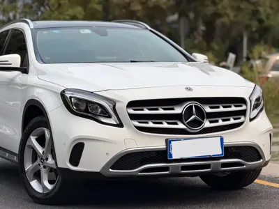 Mercedes-Benz GLA 2019, 60000 км, за 11477.12 USD
