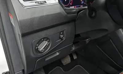 Volkswagen Tiguan 2024, 23805 км, за 21662.07 USD - фото 28