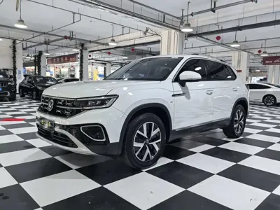 Volkswagen Tayron · 2023 год