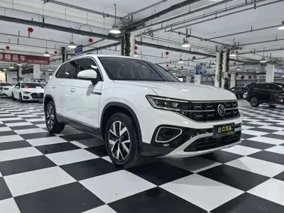 Volkswagen Tayron 2023, 30000 км, за 26050.16 USD