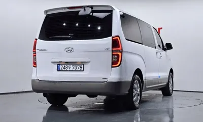 Hyundai Starex 2021, 118355 км, за 14638.31 USD
