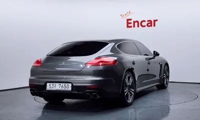 Porsche Panamera 2014, 128950 км, за 21854.29 USD