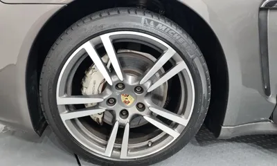 Porsche Panamera 2014, 128950 км, за 21854.29 USD