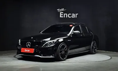 Mercedes-Benz C-Class · 2017 год