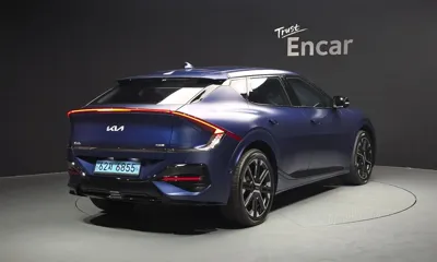 Kia EV6 2025, 5635 км, за 31205.23 USD