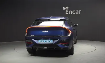 Kia EV6 2025, 5635 км, за 31205.23 USD
